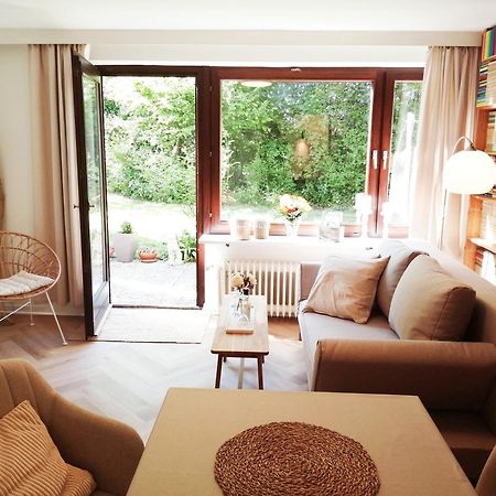 Mitten Im Gruenen - Apartment Mit Wohlfuehlcharakter In Stadtrandlage Eutin Eksteriør bilde
