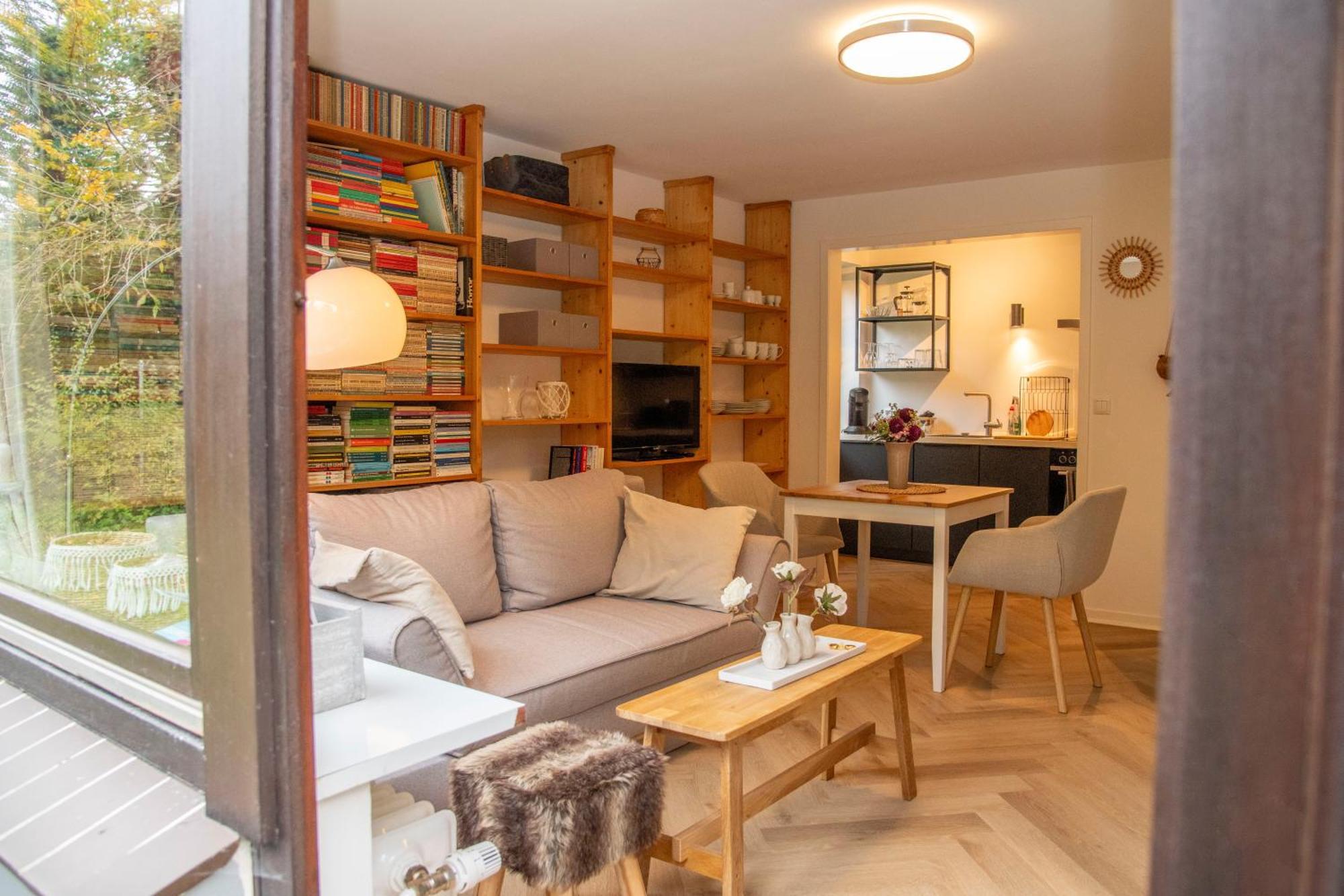 Mitten Im Gruenen - Apartment Mit Wohlfuehlcharakter In Stadtrandlage Eutin Eksteriør bilde